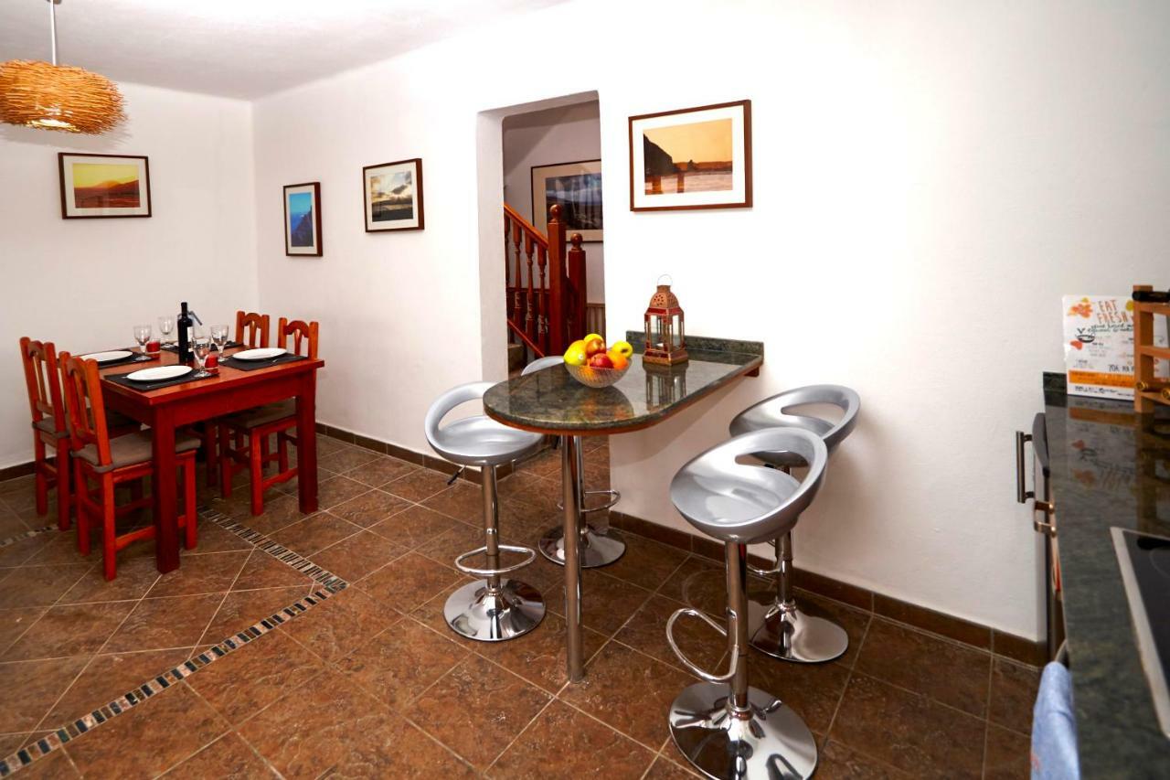 Casa Margarita - Shared Pool - Close To Seafront Promenade Punta Mujeres 외부 사진